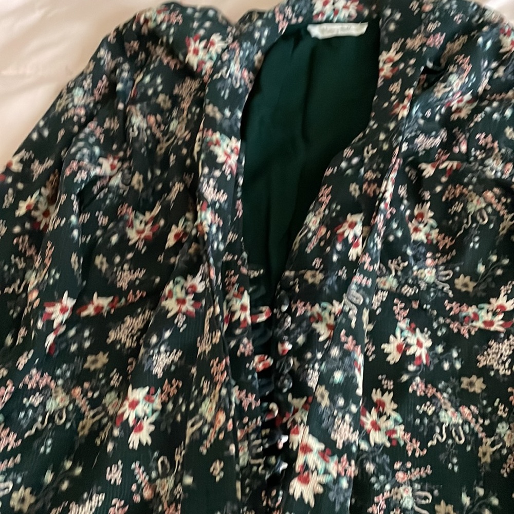 Spring dress - Picture 4 of 4